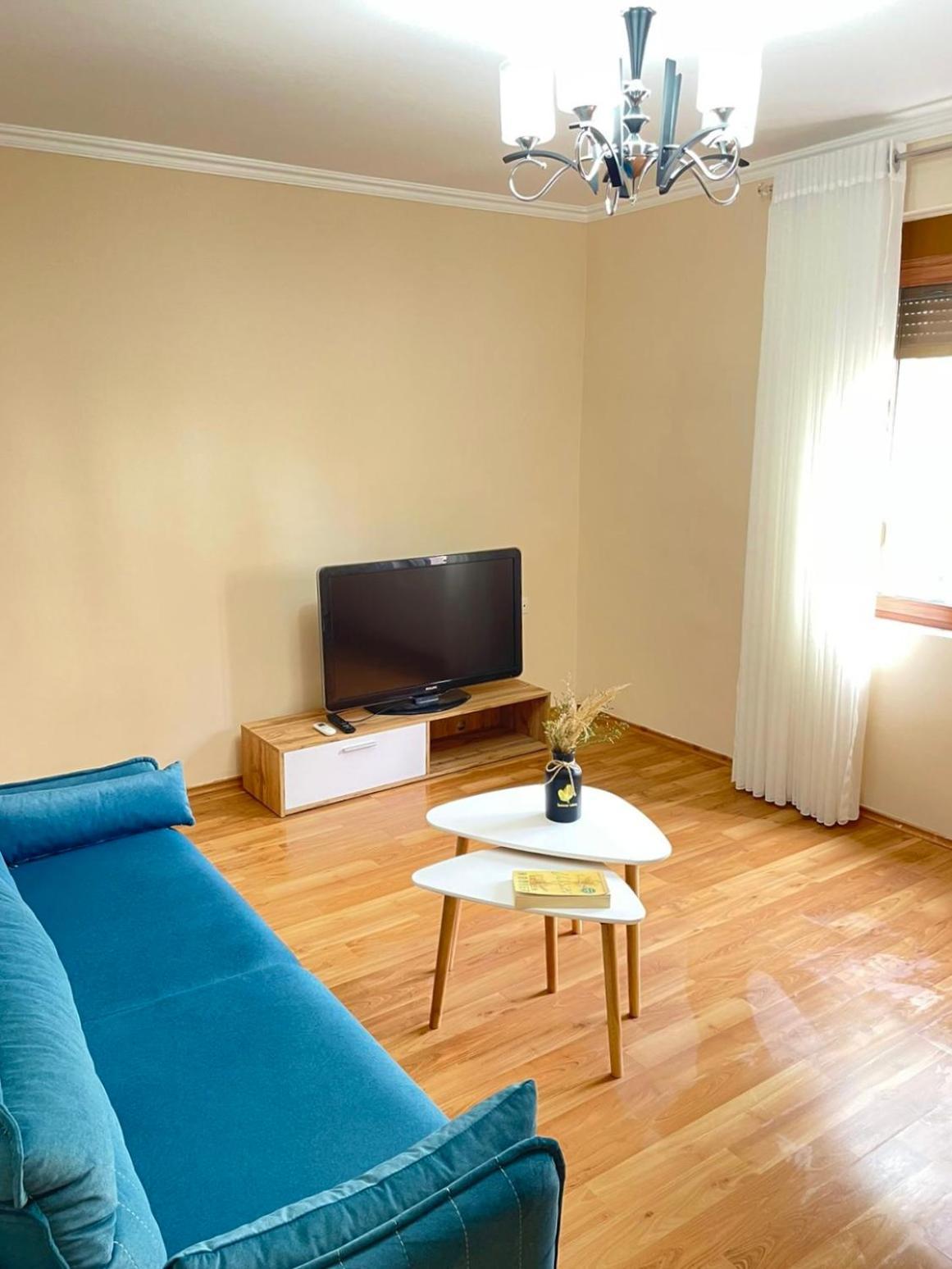 Skanderbeg Square Apartment 02 Tirana Exterior foto